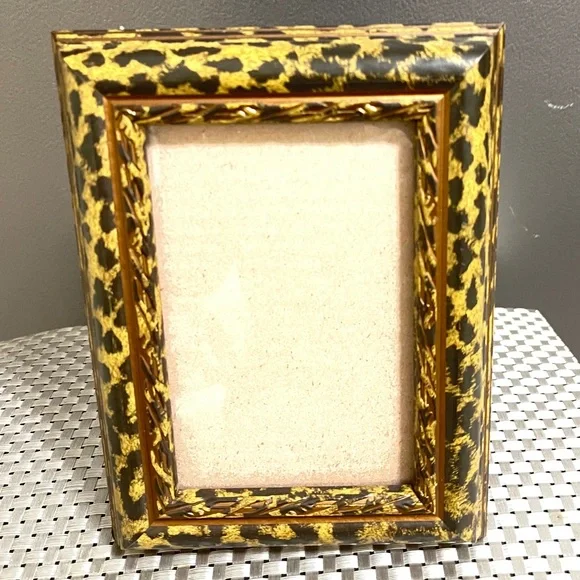 Leopard Matted Frame - Picture 1 of 2